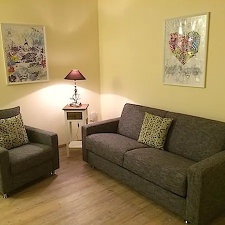 Clara Apartment