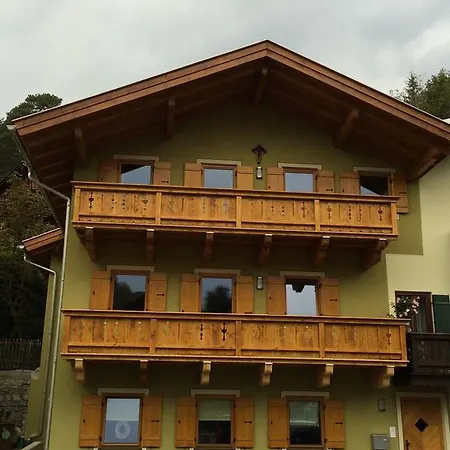 Apartment Clara *